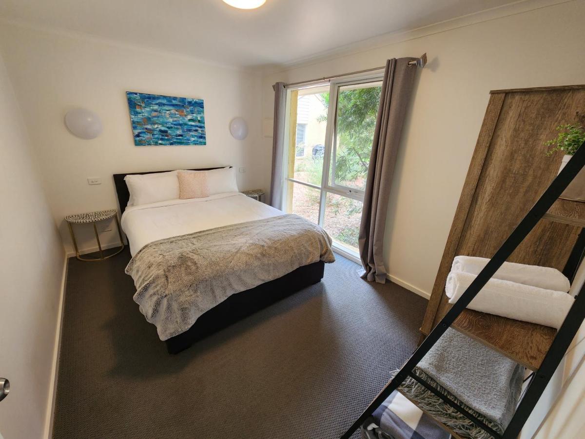 Bells Beach Cottages - Pet Friendly Cottage With Wood Heater 托基 外观 照片